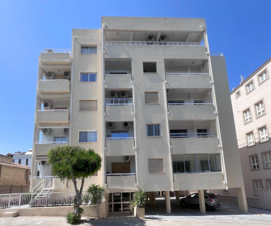 Cozy Holiday Apartment In Larnaca Near Foinikoudes Exterior foto