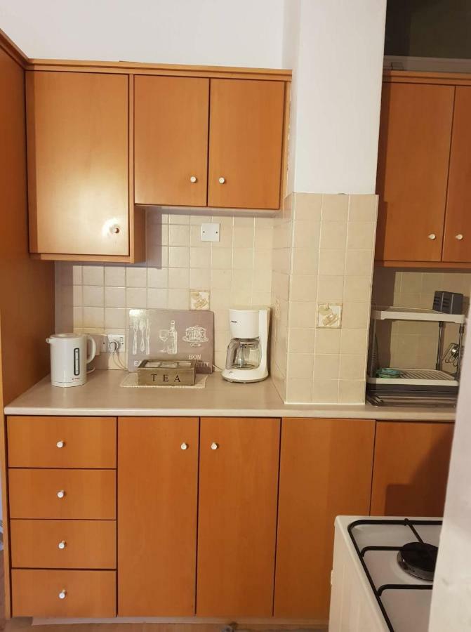 Cozy Holiday Apartment In Larnaca Near Foinikoudes Exterior foto